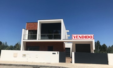 Moradia J & S